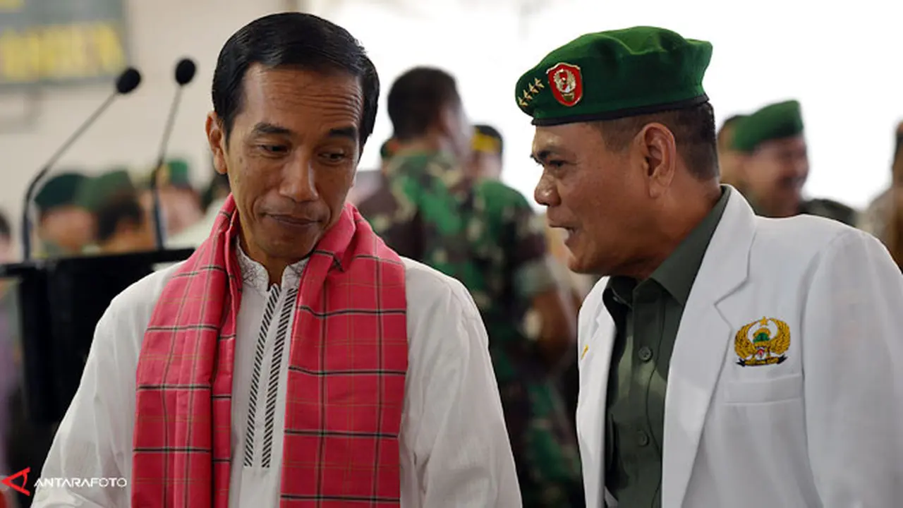 jokowi-ksad-131101b.jpg