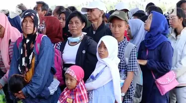 Setiap tiga kali sehari, TNI AU sediakan pesawat bagi warga Palu yang ingin mengungsi ke Makassar atau daerah lainnya.