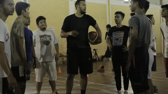 Adhi Pratama berlatih bersama Komunitas Depok Nation