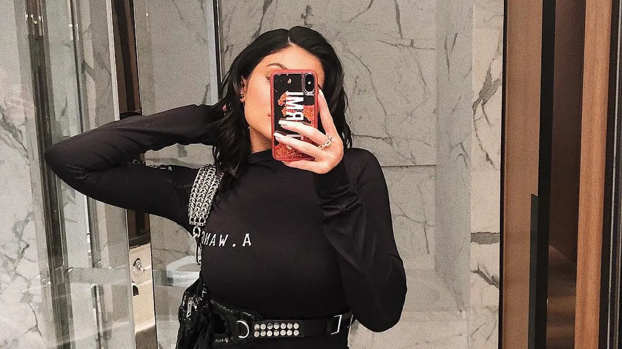 [Bintang] Kylie Jenner