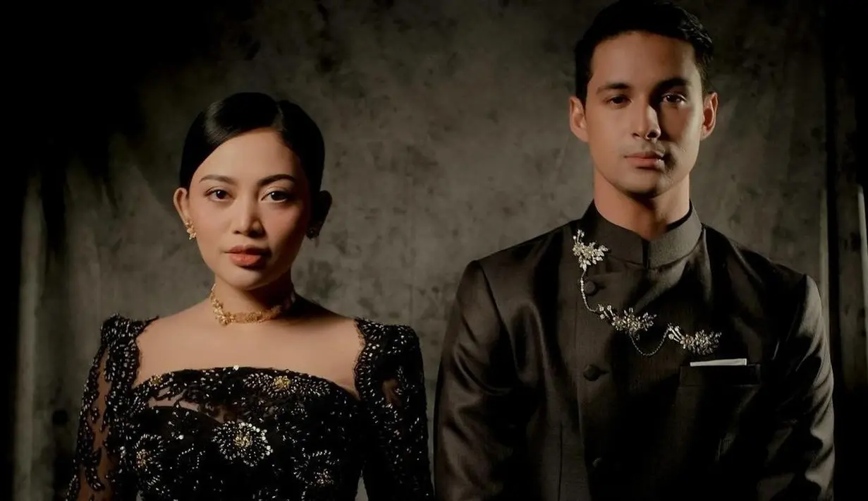 <p>Rachel Vennya dan Salim menjalani sesi pemotretan [Instagram/rachelvennya]</p>