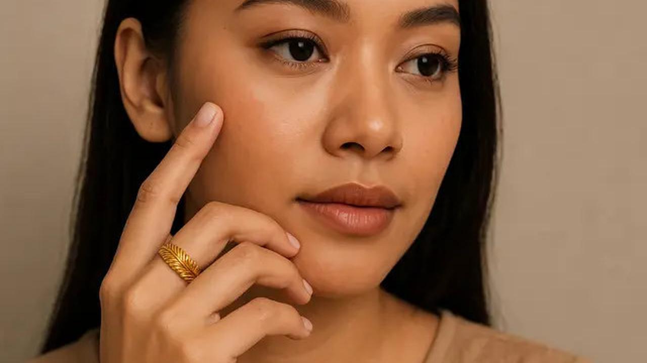 7 Model Cincin Emas yang Terlihat Simpel Tapi Bikin Tangan Terlihat Cantik dan Mewah