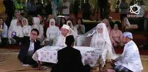Vicky Prasetyo dan Angel Lelga resmi menikah pada Jum’at, 9 Februari 2018 di Masjid Istiqlal, Jakarta Pusat.