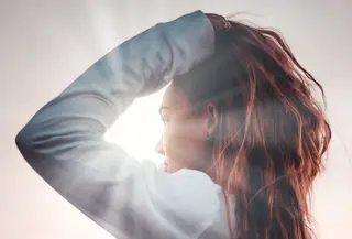 Dampak buruk sinar UV matahari terhadap rambut. (Foto: unsplash.com)