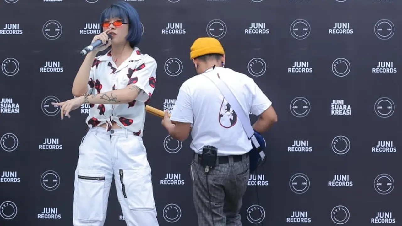 [Bintang] Cerita Ramengvrl di Single Terbaru, Whachu Mean