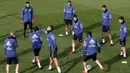 Para pemain Real Madrid, berlatih ringan di Valdebebas, Spanyol, Selasa (3/1/2017). Latihan ini merupakan yang pertama bagi Los Blancos di tahun 2017. (EPA/Chema Moya)