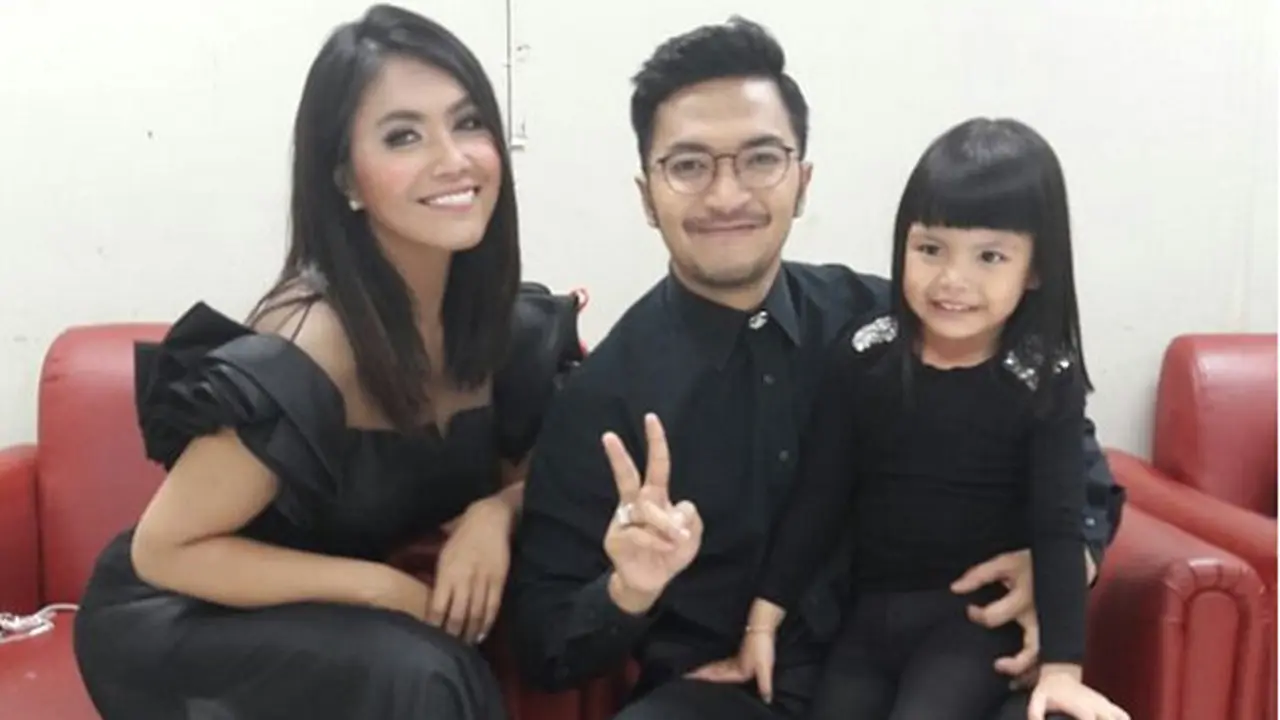[Bintang] Denada dan Ihsan Tarore