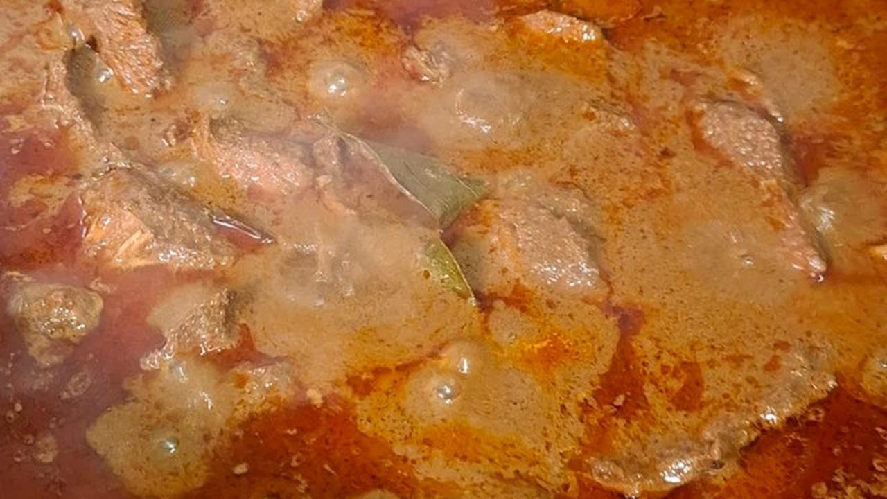 Ilustrasi Memasak Rendang
