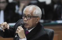 Dituntut 10 tahun OC Kaligis pasrah mati di bui