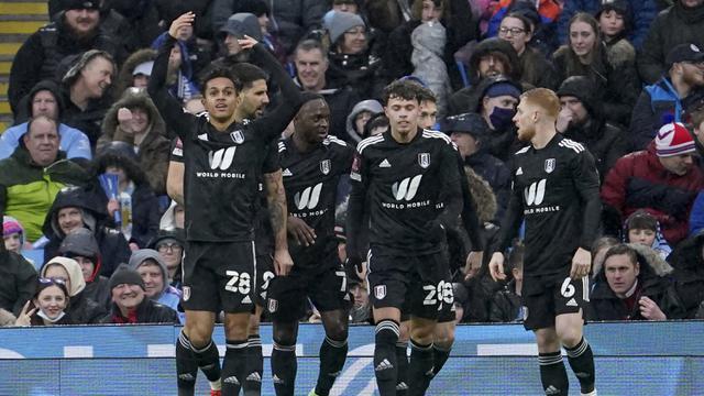 Foto: Man City Comeback untuk Singkirkan Fulham dalam Duel Pemuncak Premier League dan Championship di Putaran Keempat Piala FA