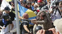 Respons Demo Virginia, Aksi Protes Massal Pecah di Penjuru AS