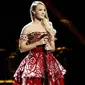 Rancangan gaun desainer dari Surabaya, Jawa Timur, Diana M Putri kembali dikenakan oleh penyanyi Carrie Underwood (Dok: Diana Couture)