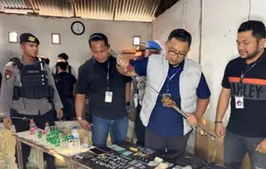Polisi Gerebek Sarang Narkoba, IRT Diduga Jadi Bandar