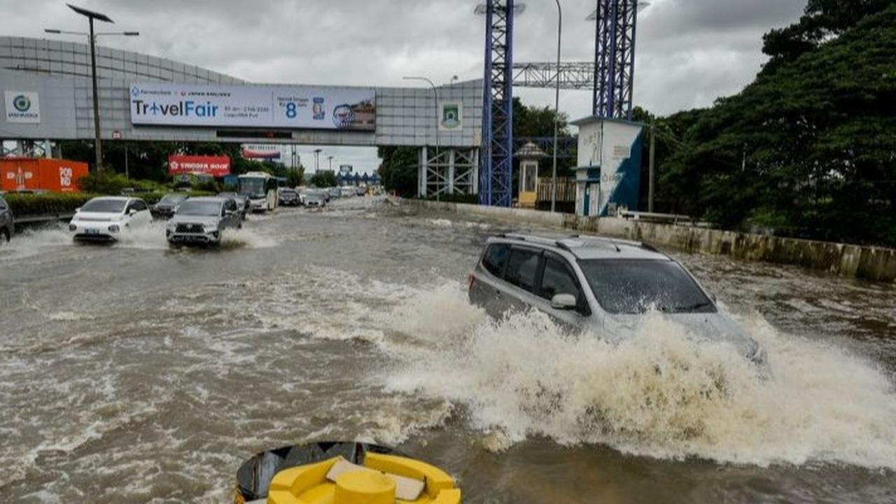 Titik Banjir Jakarta Hari Ini, 6 RT Masih Tergenang, Ketinggian 30 Cm