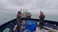 Kapal Pengawas Hiu 16 yang sedang melaksanakan patroli di Selat Malaka menangkap tangan 3 KIA sekaligus