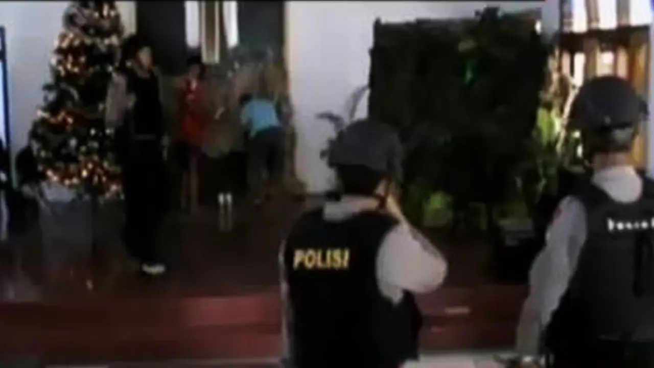 VIDEO: Tim Jibom Sisir 30 Gereja di Yogyakarta Jelang Misa Natal