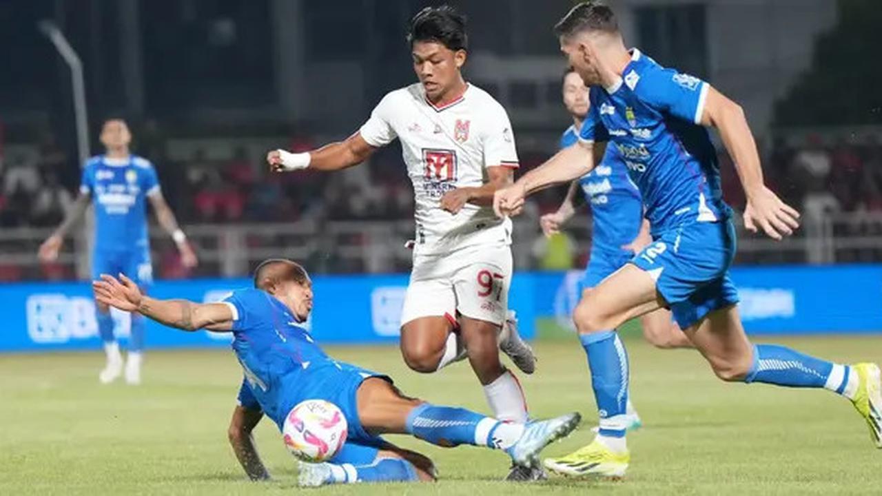 Kata Bojan Hodak usai Persib Harus Menunda Pesta Juara: Nanti Kami Bisa Rayakan Sambil Ngopi di Kafe