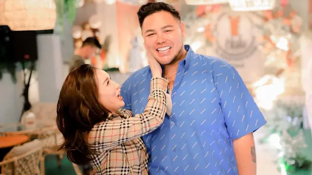 Ayu Ting Ting mesra bersama Ivan Gunawan (Instagram/ayutingting92)