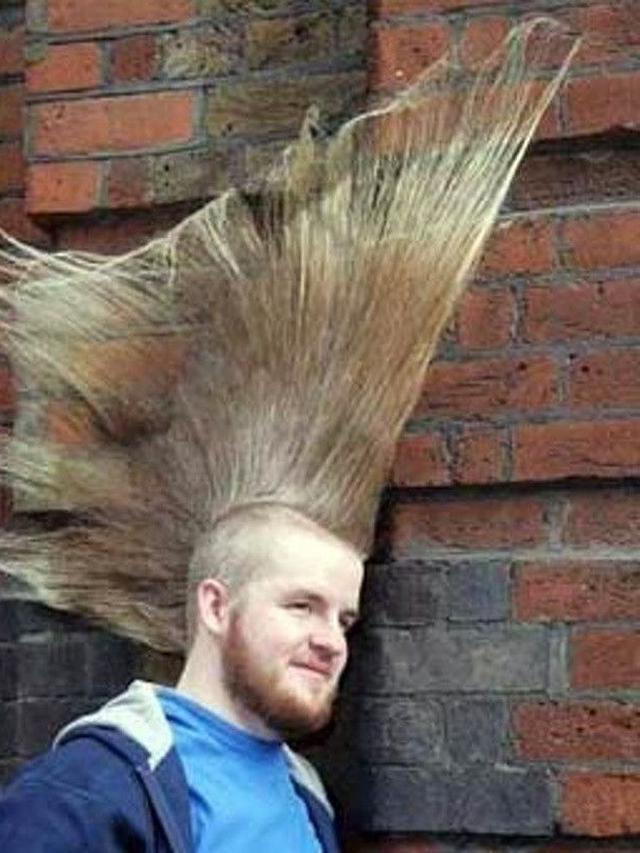 6 Potongan Rambut Mohawk Ini Anti-mainstream, Kelewat Nyentrik