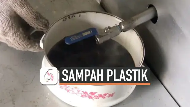 VIDEO: Warga Desa Ini Ubah Sampah Plastik Jadi Bahan Bakar
