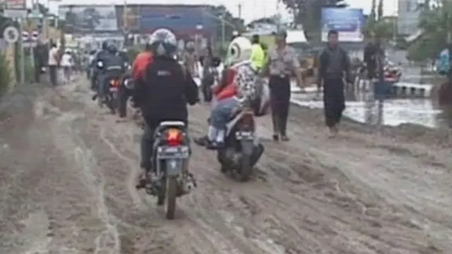 [VIDEO] Jalan Ditinggikan, Macet di Pantura Kudus Mulai Terurai