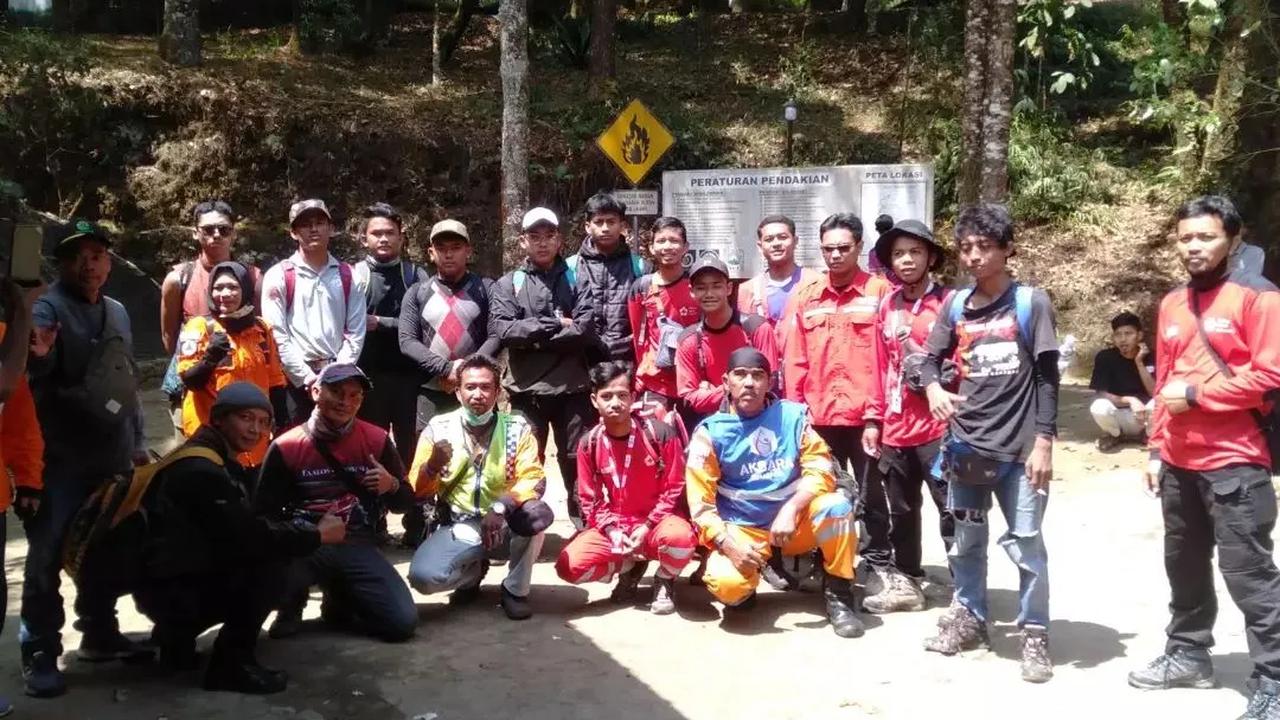 Kopral Bagyo Ikut Padamkan Kebakaran