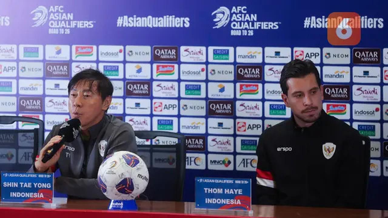 Foto: Beda Ekspresi Shin Tae-yong dan Thom Haye saat Jumpa Pers Timnas Indonesia Jelang Menghadapi Arab Saudi