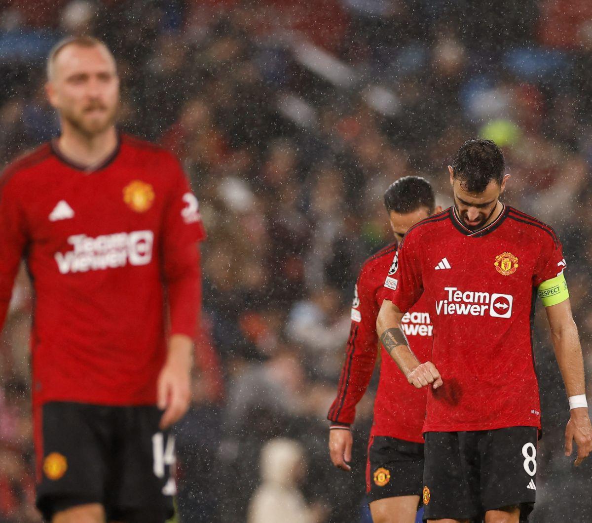 Sejumlah pemain Manchester United sedang dilanda kekecewaan mendalam setelah dikalahkan&nbsp;Galatasaray dengan skor cukup bersaing 2-3.