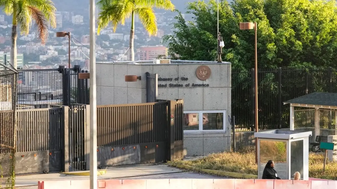 Penampakan Kedutaan Besar Amerika Serikat di Caracas, Venezuela, pada 8 Januari 2026.