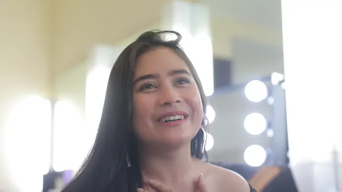[Bintang] Prilly Latuconsina