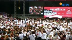Jokowi meminta pada tahun 2018 nanti para relawan bersikap santun dan tidak menyebarkan hoax.