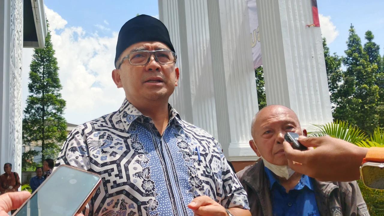 Farhan Soal Bentrok Pengosongan Lahan Sukahaji Bandung: Selesaikan dengan Kepala Dingin