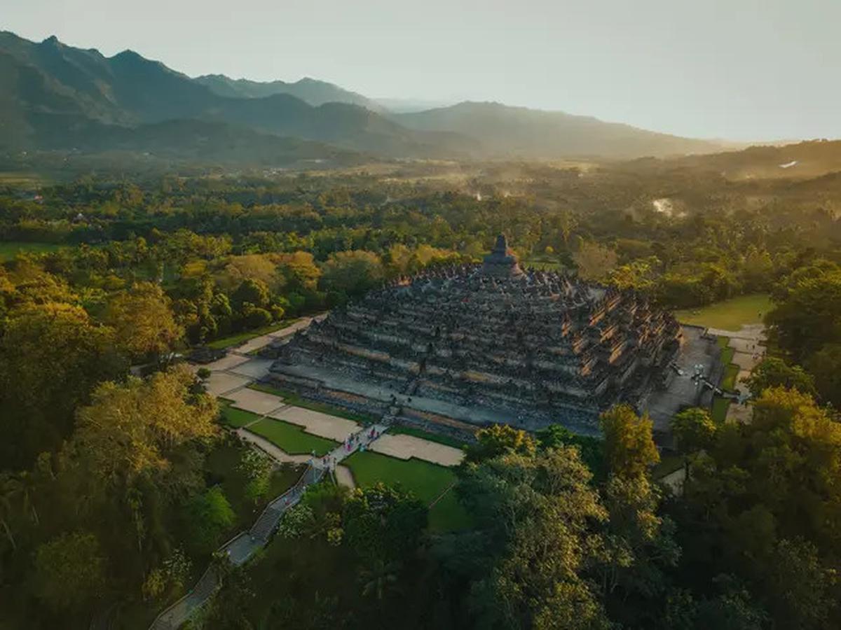 30 Rekomendasi Tempat Makan Enak di Magelang, Jadi Destinasi Wisata Kuliner 2025