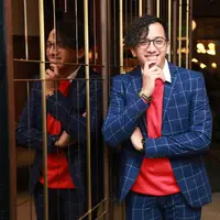 Beberapa waktu lalu tersiar kabar komika dan pemeran Ge Pamungkas akan melepas masa lajangnya. Ge akan mempersunting presenter cantik, Angie Ang. Kabar terbaru rencana pernikahan Ge harus ditunda, seperti apa penjelasan Ge. (Nurwahyunan/Bintang.com)