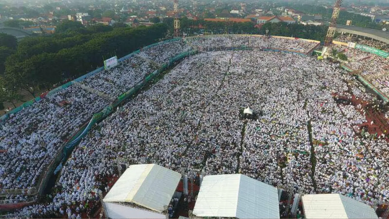 Istigasah Kubro di GOR Sidoarjo (Liputan6.com/Istimewa)