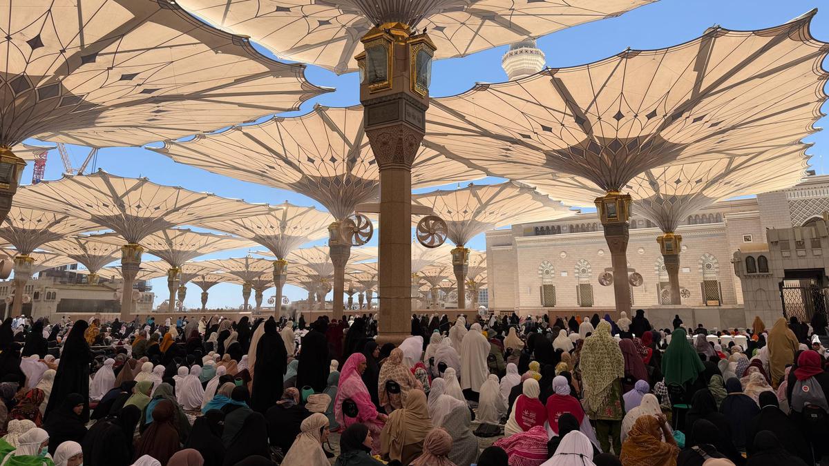 Jemaah Haji Indonesia Dilarang Jemur Pakaian di Atap Hotel Makkah, Kemenhaj Cari Lokasi Lain