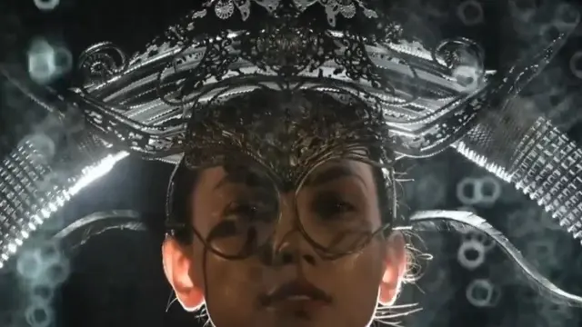 Mengintip Karya Rinaldy Yunardi - Tex Saverio di Gala Show Nusantara Fashion Festival 2020