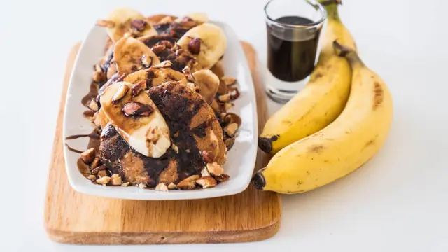 Ilustrasi Pisang Kemul (Photo by Topntp26 on Freepik)