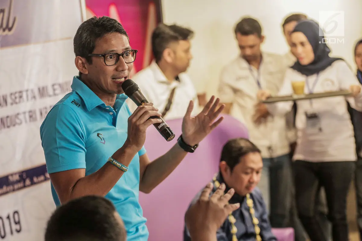 Diskusi Milenial Bareng Sandiaga Uno dan Anis Matta