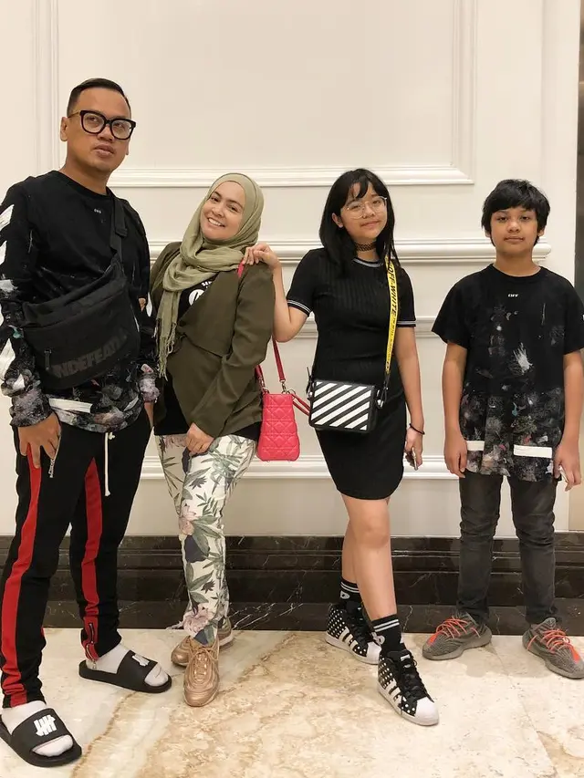 [Bintang] Uya Kuya