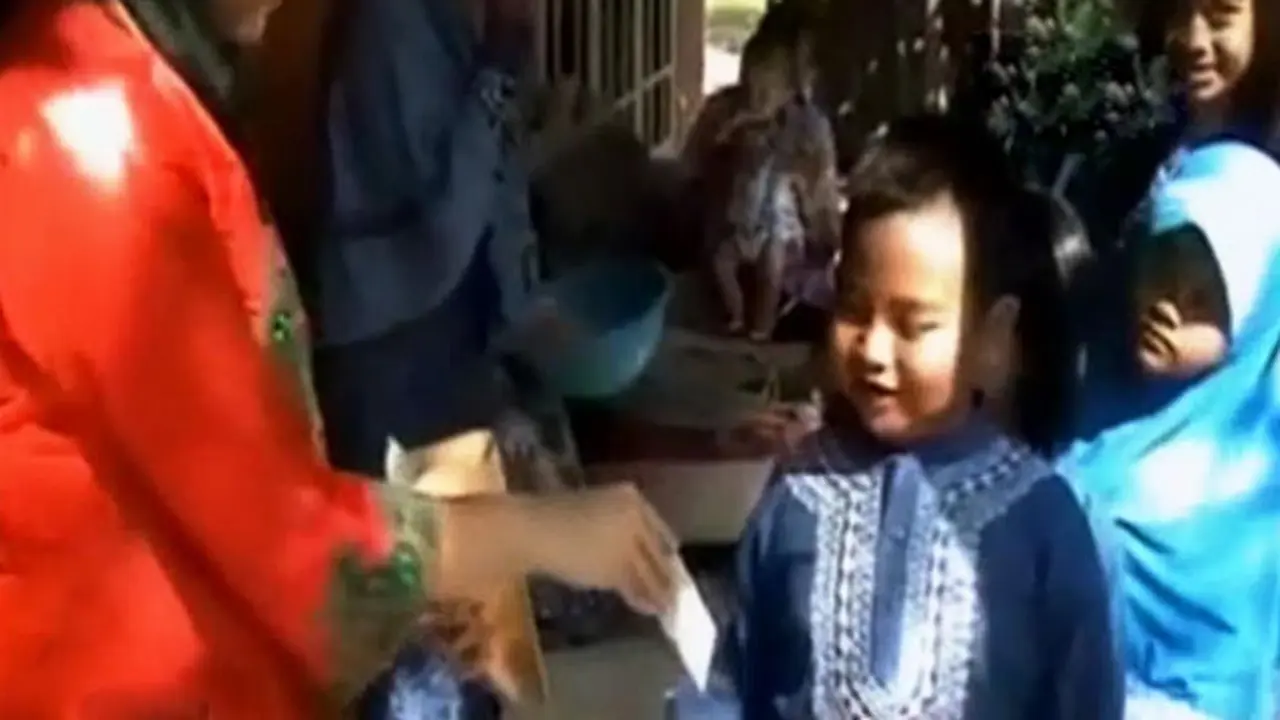 'Salam Tempel' Masih Jadi Tradisi Lebaran