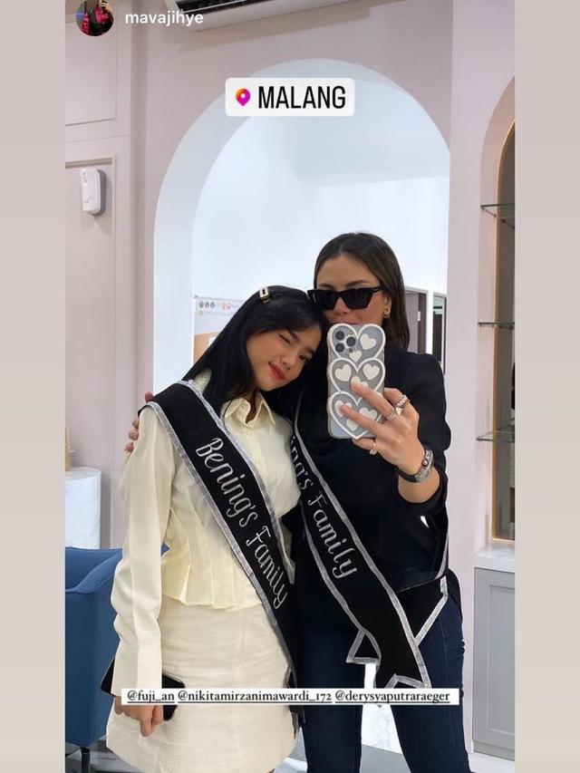 Keakraban Nikita Mirzani dan Fuji (Foto: instagram mavajihye)