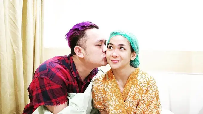 [Fimela] Gilang Dirga dan Adiezty Fersa