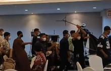 VIDEO: Kronologi Lengkap Kelompok Misterius Bubarkan Diskusi Kebangsaan di Kemang, Brutal Rusak Barang