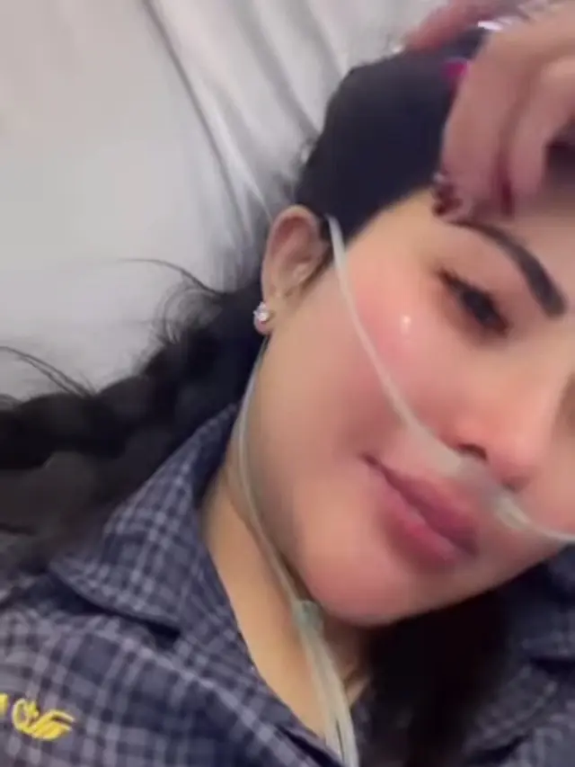 Ayu Aulia Idap Leukimmia