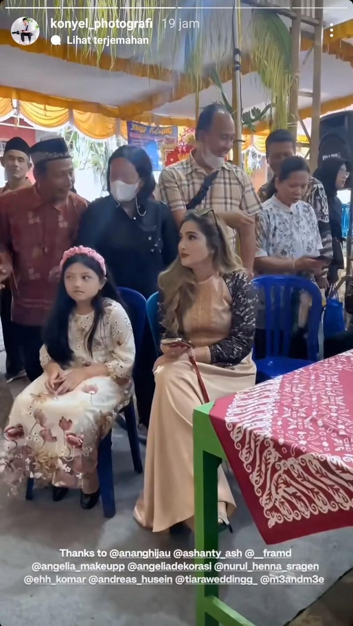 Asyanty dan Keluarga Hadir Langsung