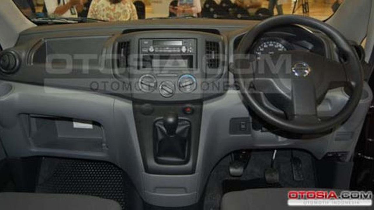 Audio Nissan Evalia (By Nazar Ray)