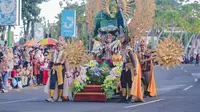 Pawai Budaya Kabupaten Jember dan Jemberana  Bali, dipadati ribuan masyarakat (Istimewa)