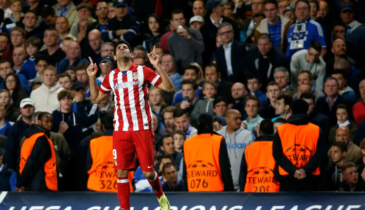 Penyerang Atletico Madrid, Diego Costa. merayakan gol keduanya ke gawang Chelsea saat laga semifinal kedua Liga Champions, Stamford Bridge, London (1/5/02014). (REUTERS/Sergio Perez)