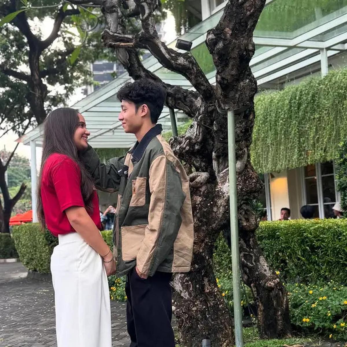 7 Potret Kiesha Alvaro dan Aurora Ribero Pemeran 'Komang', Kiesha Tulis Pesan Menyentuh